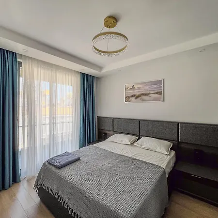 Center Luxury Flate Royal Premium * ألانيا
