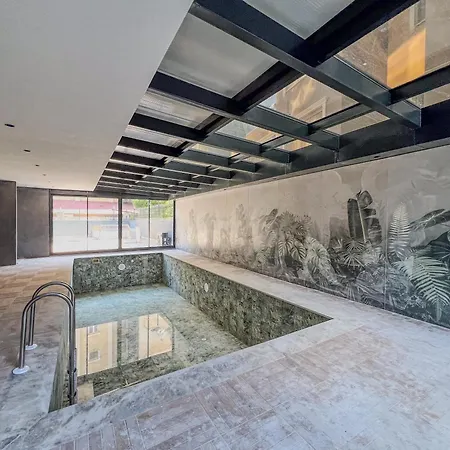 Center Luxury Flate Royal Premium Апартаменты *